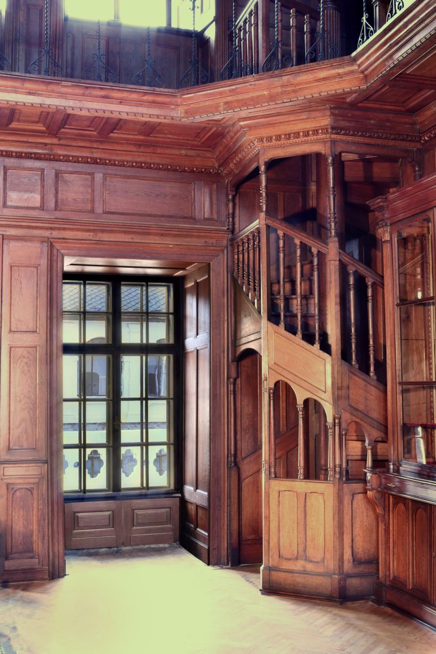 Umelecko- historická expozícia -  knižnica